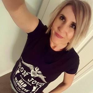 Meet your Posher, Steph
